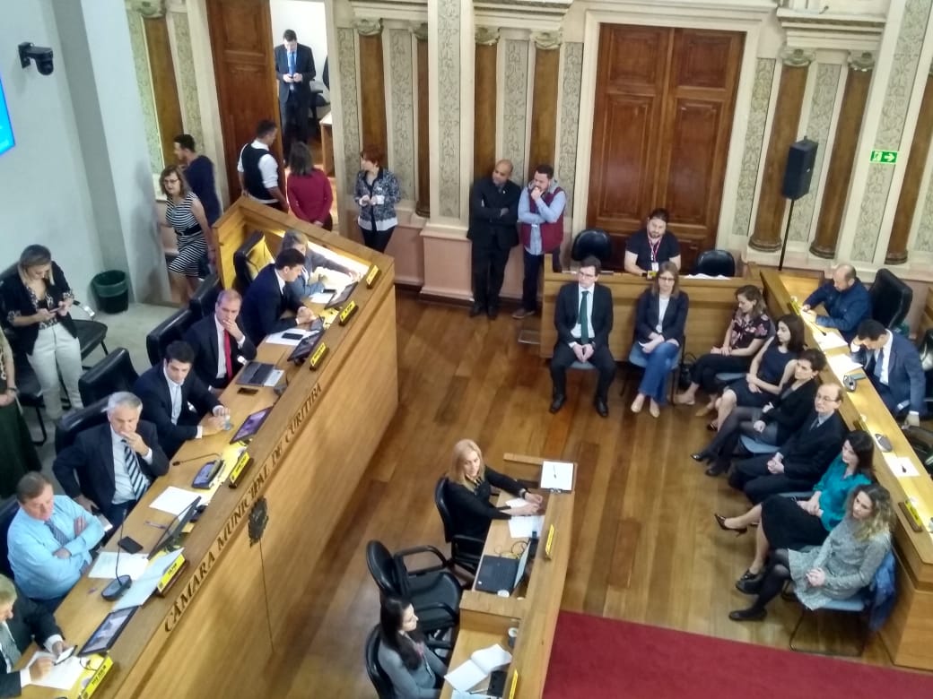 Polícia Científica recebe homenagem na Câmara Municipal de Vereadores de Curitiba