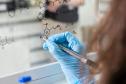 Cientistas são a fonte de maior confiança para os paranaenses, aponta pesquisa inédita