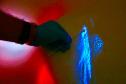 Luminol reforça atuação da Polícia Científica do Paraná a identificar vestígios ocultos