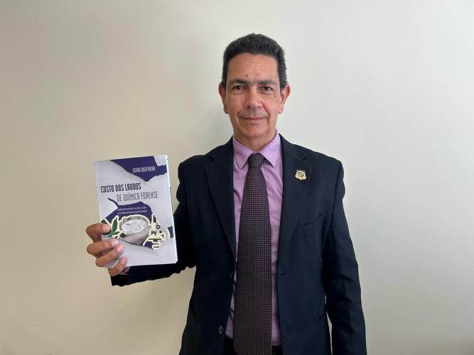 Perito da PCP lança livro “Custo dos Laudos de Química Forense”