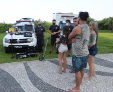 Exposição de equipamentos da Polícia Científica atrai público em Matinhos