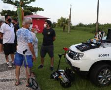 Exposição de equipamentos da Polícia Científica atrai público em Matinhos