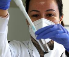Cientistas são a fonte de maior confiança para os paranaenses, aponta pesquisa inédita