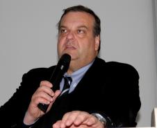 Diretor-geral da Polícia Científica, Leon Grupenmacher