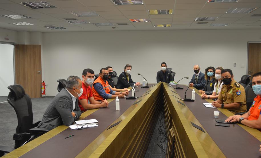 Segurança do Paraná e comitiva do Pará definem translado dos corpos e das pessoas feridas no acidente da 376