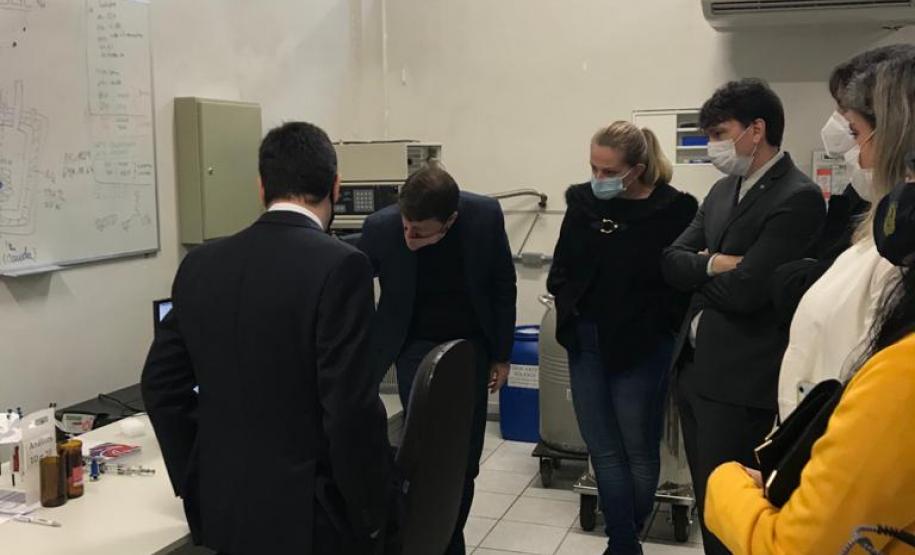 Equipe da SENASP e da Polícia Científica do PR visitam Centro de Ciências Forenses na UFPR