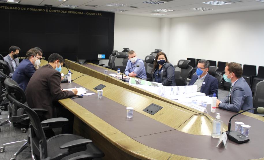 Secretaria da Segurança recebe projeto para implantação de unidade da Polícia Científica no campus da UEPG