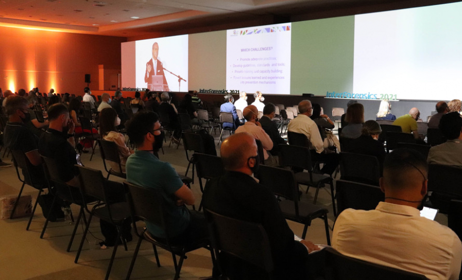 Encontro em Foz do Iguaçu destaca importância da ciência forense para a segurança pública e a sociedade