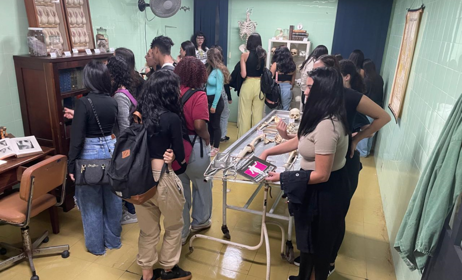 Museu Paranaense de Ciências Forenses celebra sucesso da exposição “Aula de Anatomia”