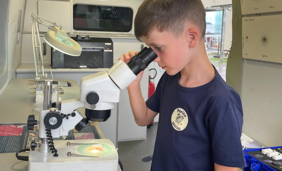 Museu Paranaense de Ciências Forenses conta com estrutura móvel para realizar exposições em todo o Paraná