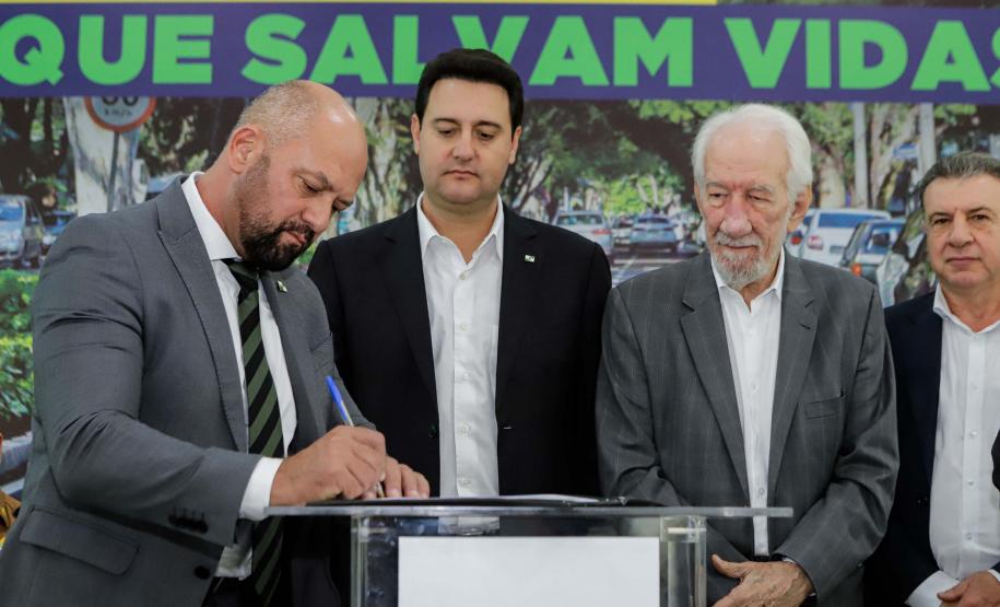 Detran-PR destina R$ 2,5 milhões para compra de equipamento na Polícia Científica