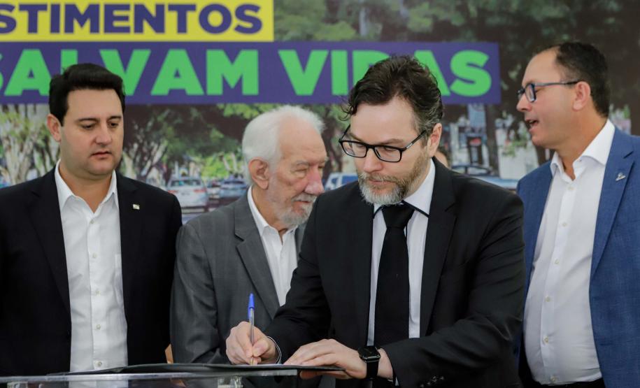 Detran-PR destina R$ 2,5 milhões para compra de equipamento na Polícia Científica