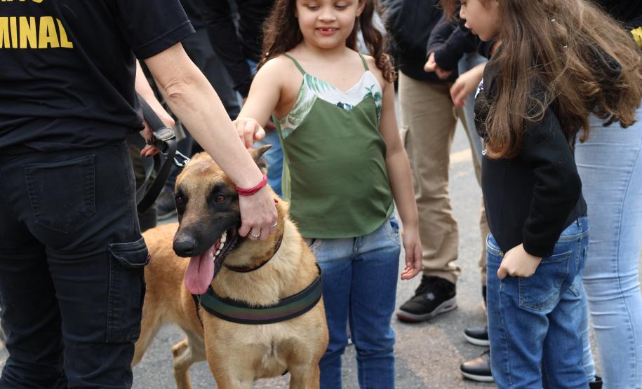 Polícia Científica do Paraná participa do desfile de 7 de setembro.
