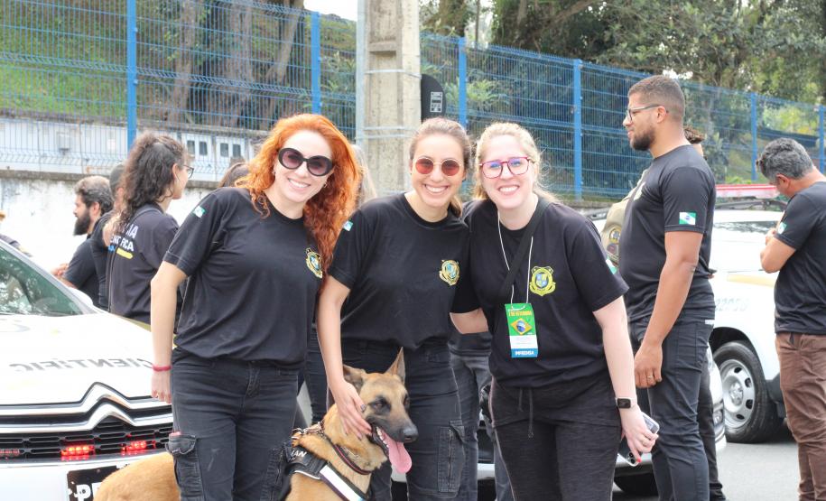 Polícia Científica do Paraná participa do desfile de 7 de setembro.