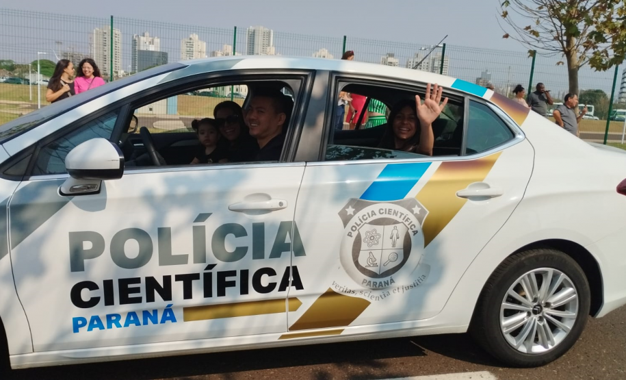 Polícia Científica do Paraná participa do desfile de 7 de setembro.
