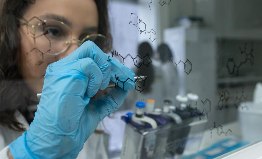 Polícia Científica identifica cocaína rosa após apreensão no Paraná