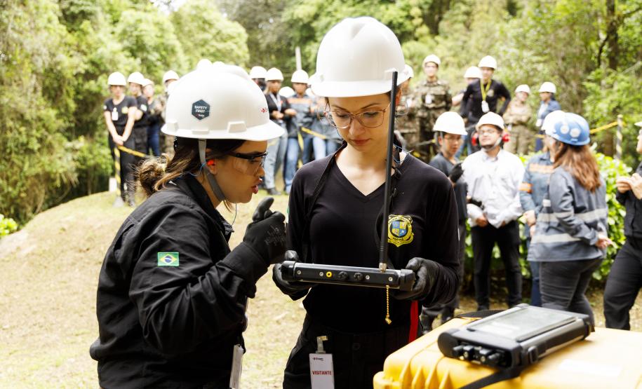 Mulheres na Polícia Científica do Paraná têm papel essencial para elucidação de crimes