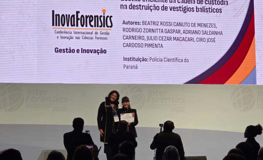 Polícia Científica tem profissionais premiados em evento internacional em Curitiba