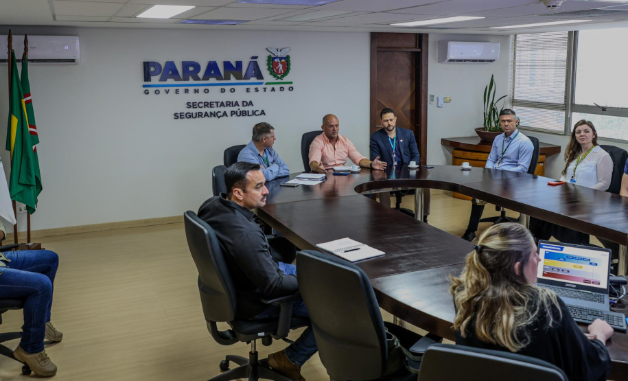 Polícia Científica do Paraná apresenta panorama em reunião com o Secretário de Segurança