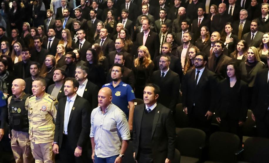 Posse de novos peritos e técnicos reforça atuação da Polícia Científica do Paraná