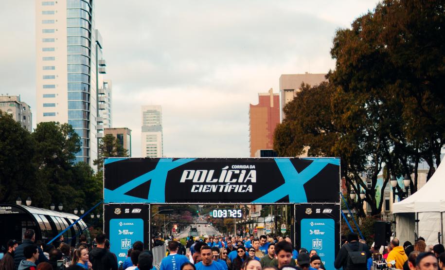Terceira Corrida da Polícia Científica reúne 3,2 mil participantes em Curitiba