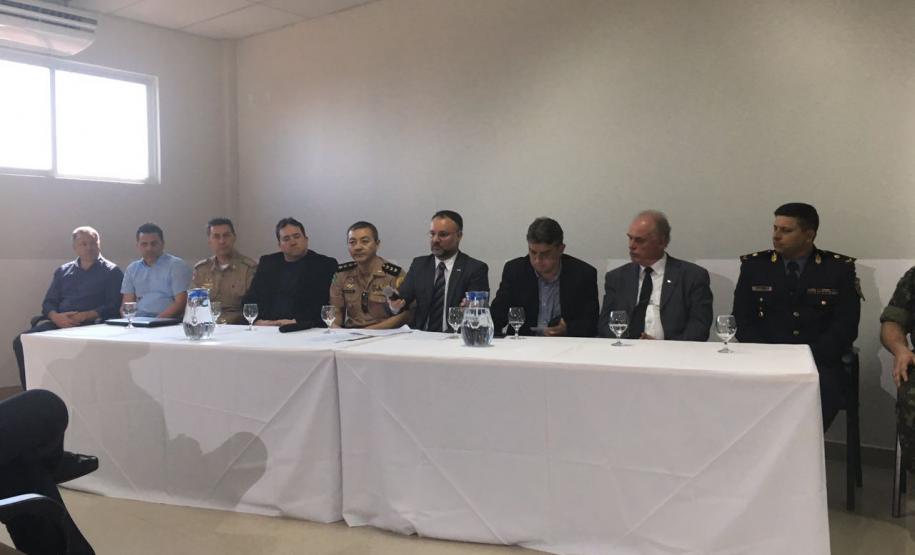 Ajudante de perícia que encontrou e devolveu 14 mil reais recebe homenagem da Polícia Científica -