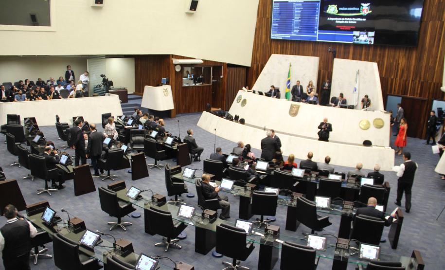 Polícia Científica e servidores são homenageados pela Assembleia Legislativa do Paraná, em Curitiba