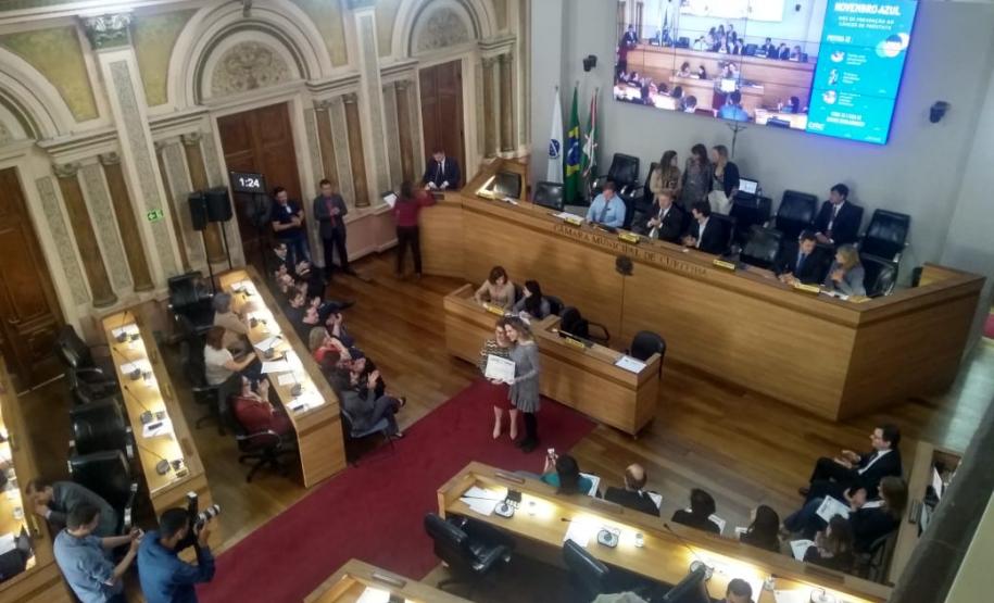 Polícia Científica recebe homenagem na Câmara Municipal de Vereadores de Curitiba