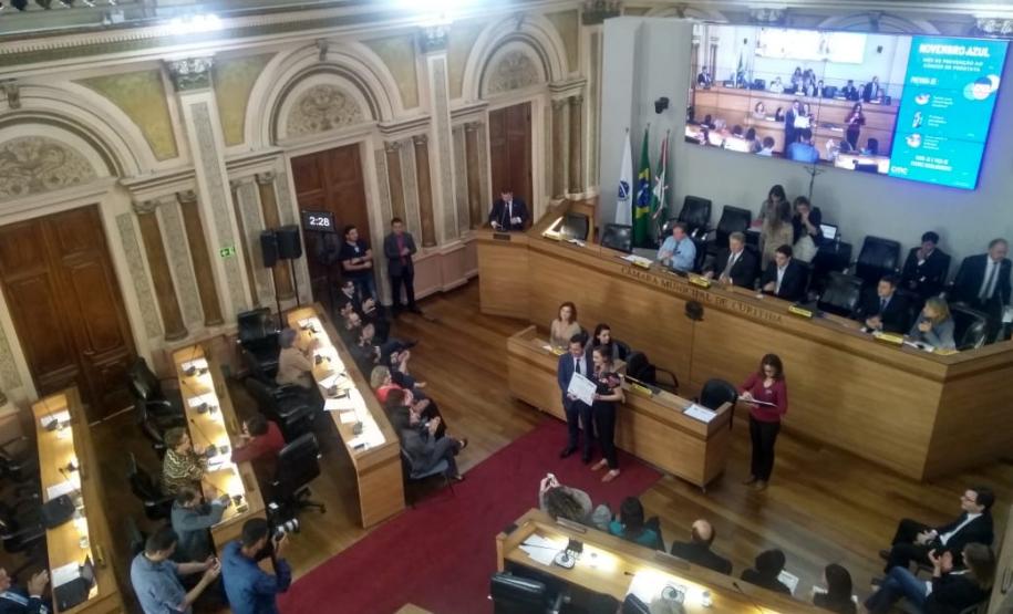 Polícia Científica recebe homenagem na Câmara Municipal de Vereadores de Curitiba