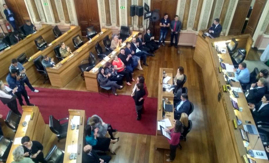 Polícia Científica recebe homenagem na Câmara Municipal de Vereadores de Curitiba