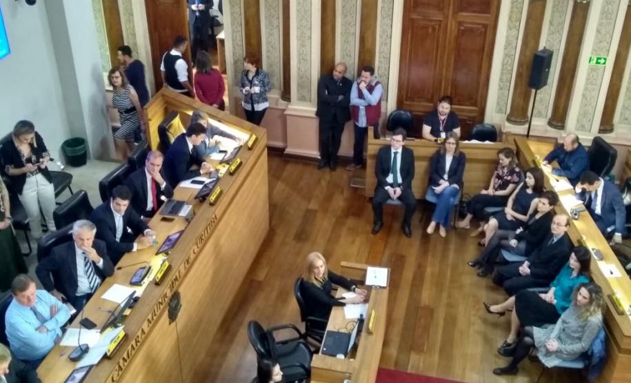 Polícia Científica recebe homenagem na Câmara Municipal de Vereadores de Curitiba