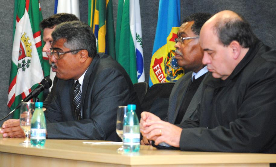 Segurança Pública do Paraná é homenageada pela Polícia Federal -