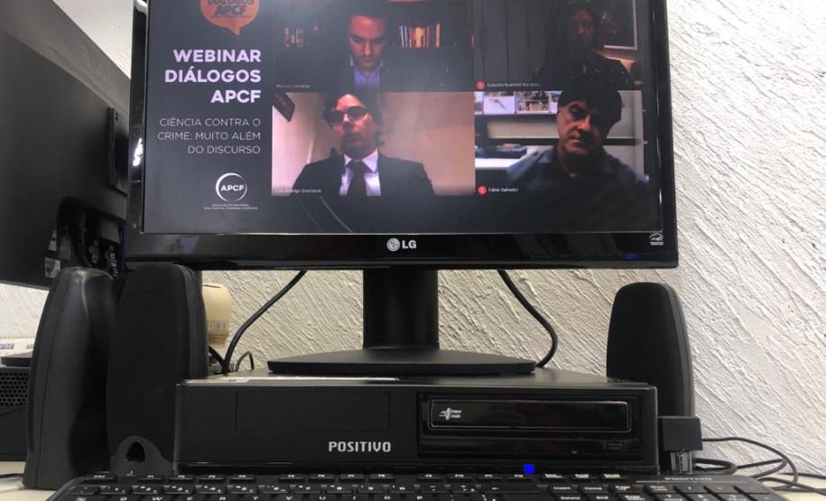 Diretor da Polícia Científica participa de webinar sobre ciência contra o crime