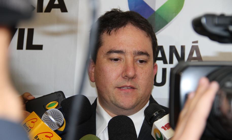 Perito criminal Emerson Bertassoni Alves, chefe da seção de DNA forense do Instituto de Criminalística