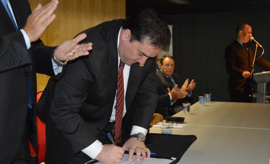 Hemerson Bertassoni Alves toma posse como diretor-geral da Polícia Científica do Paraná -